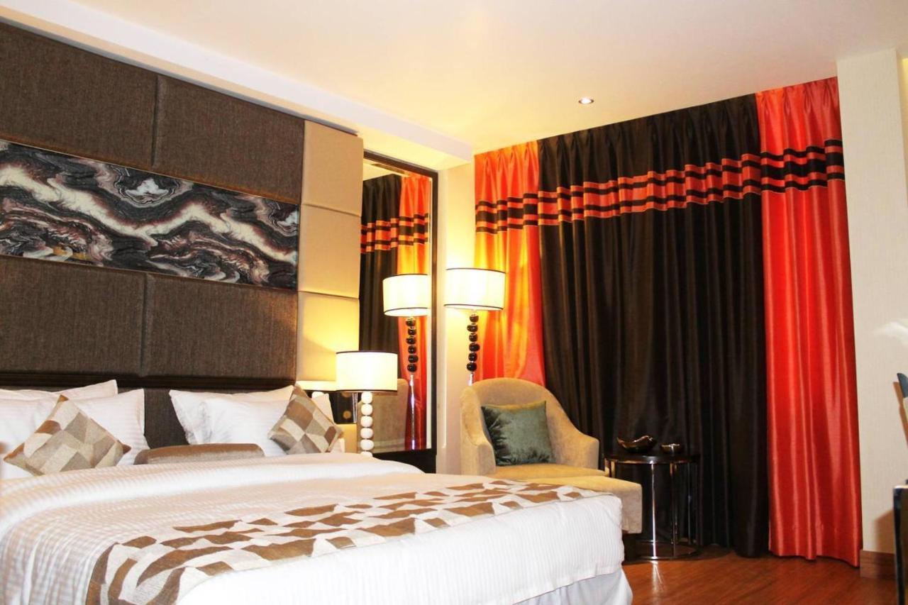 The Palm Spring A Boutique Hotel Naraina Nové Dillí Exteriér fotografie